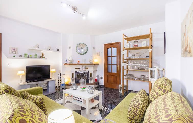 Sea View Apartment with AC, Pool & Kitchen, near Sedella in Sedella, Málaga Province