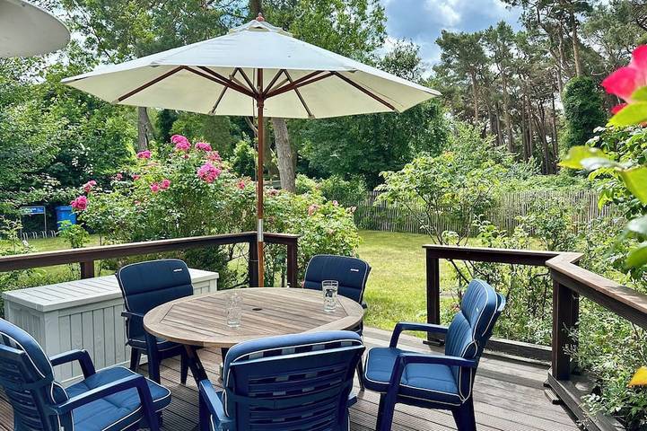 Ferienhaus für 6 Personen, mit Terrasse und Garten in Thiessow, Mönchgut