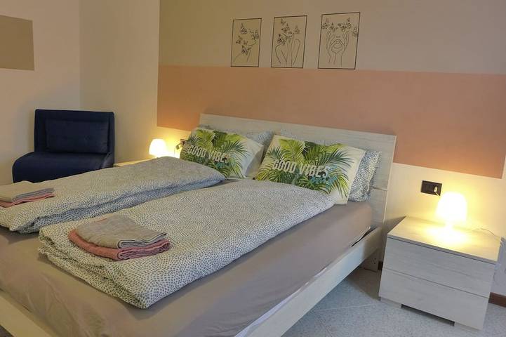 Appartamento intero, Appartamento Elena confortevole e tranquillo per un totale relax in antico borgo in Brenzone, Prealpi Gardesane