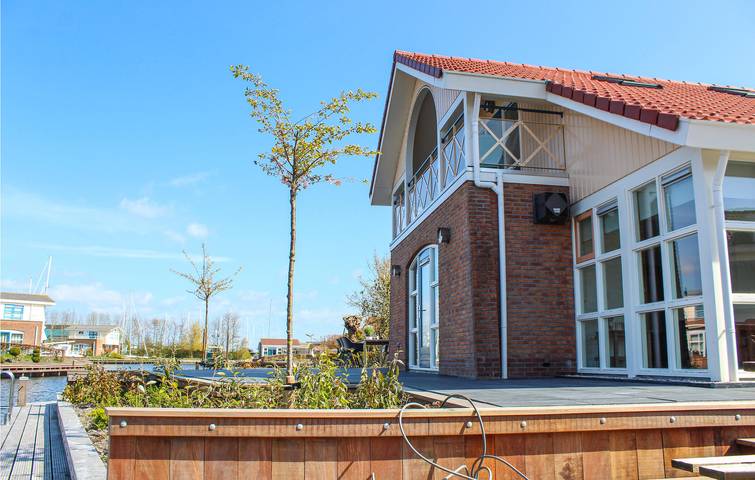 Ferienhaus für 6 Personen, mit Terrasse und Garten sowie Whirlpool in Workum - 4