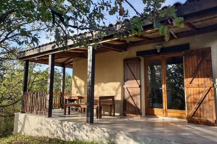 Location de vacances pour 5 personnes, avec Piscine à Paulhiac