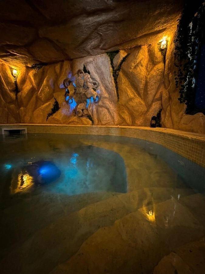 Maison de vacances pour 4 personnes, avec Jacuzzi et Terrasse ainsi que Jardin et Vue