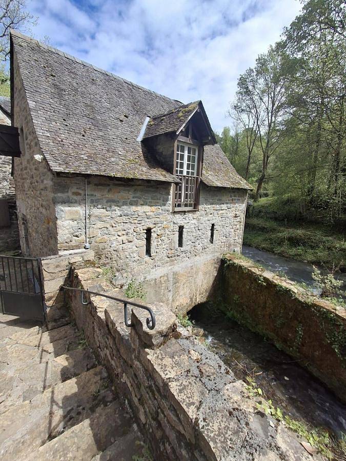 Location de vacances pour 4 personnes, avec Balcon ainsi que Terrasse et Vue à Eysus - 4