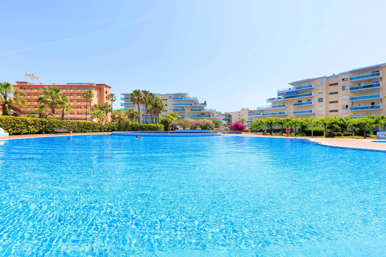 Apartamento entero, Residencial Los Juncos V   in La Pineda, Platja de la Pineda