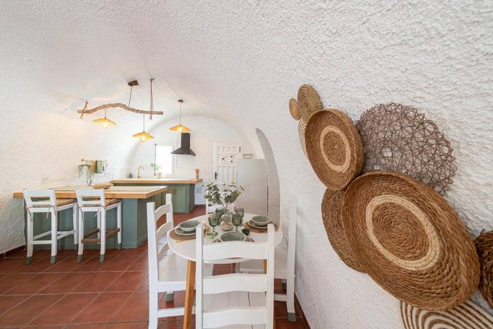 Apartamento de vacaciones para 4 personas, con jardín y piscina, Se admiten mascotas en Comarca de Baza - 2