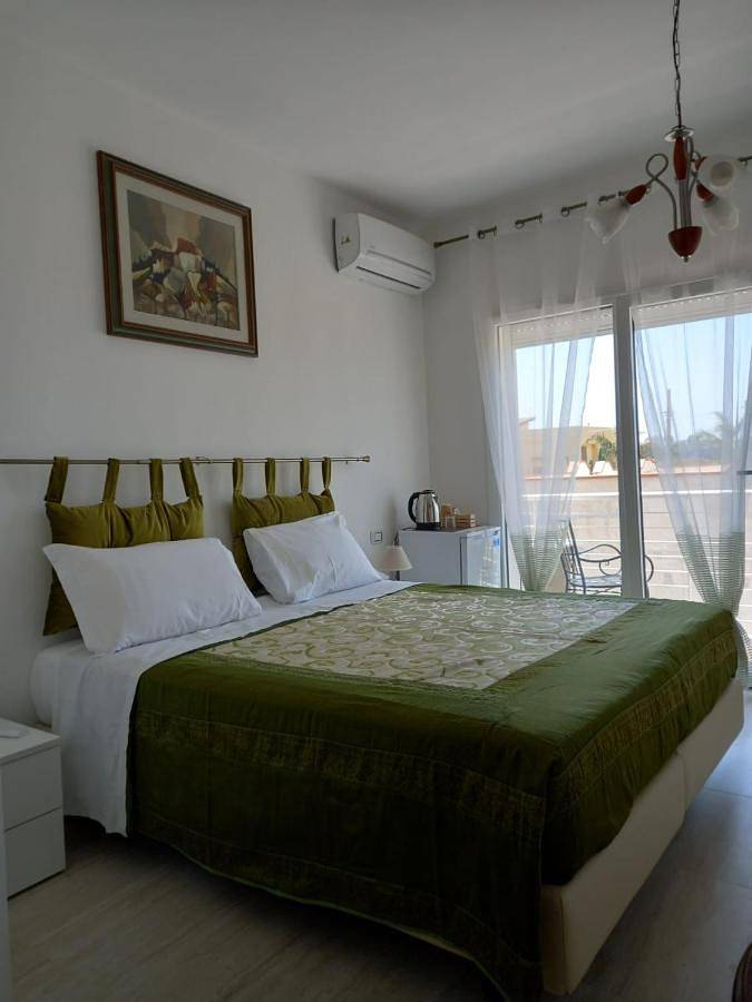 B&b per 2 persone, con panorama e giardino in Terrasini