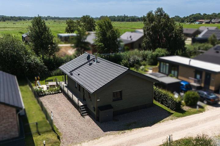 Ferienhaus für 5 Personen, mit Balkon/Terrasse und Terrasse sowie Garten in Jade - 2