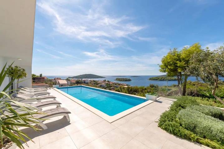 Villa pour 8 personnes à Maslinica - 4