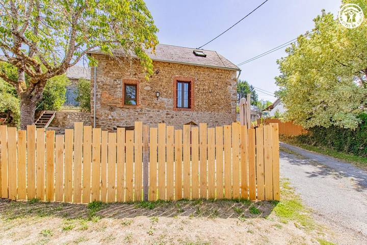 Gîte für 4 Personen, mit Terrasse und Garten