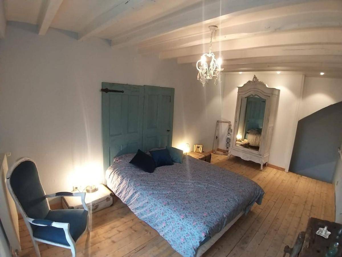 Appartement entier, One-Bedroom Apartment in Charavines, Lac de Paladru
