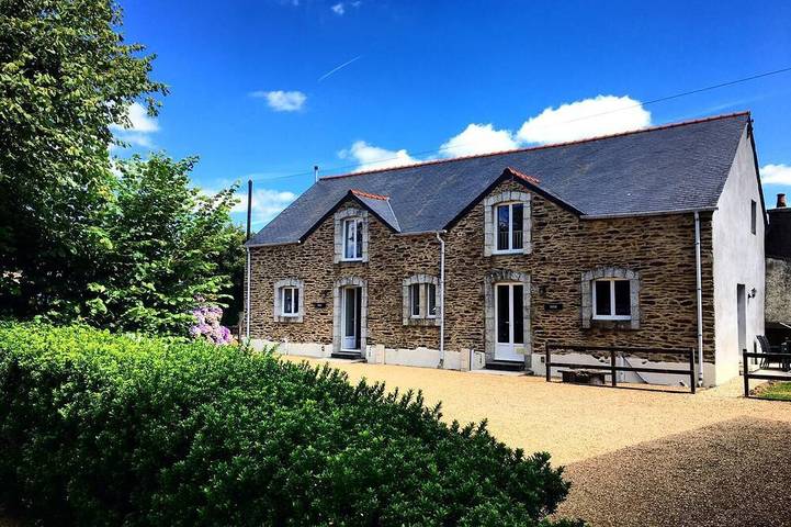 Location de vacances pour 4 personnes, avec Terrasse et Jardin à Plonévez-du-Faou