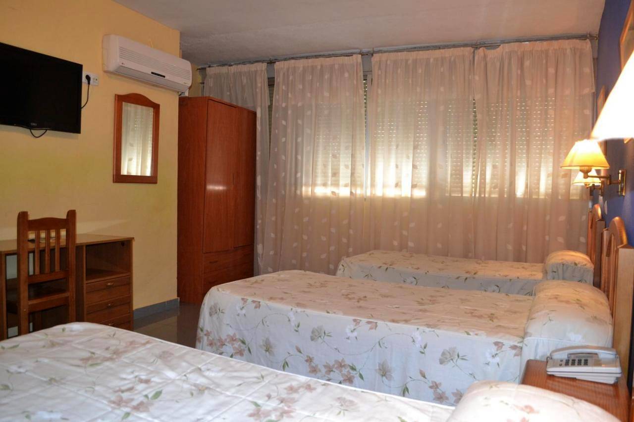 Hostal Al-Qazeres in Cáceres, Provincia de Cáceres