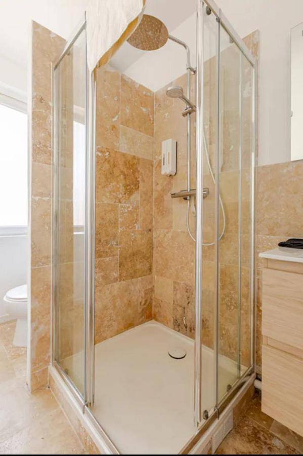 Gîte pour 4 personnes, avec terrasse et jacuzzi, animaux acceptés à Béthune - 2