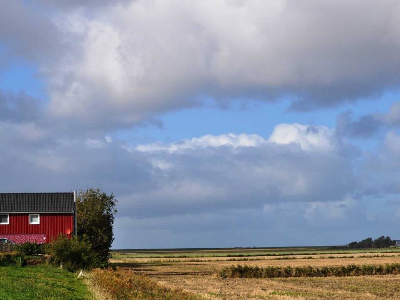 Ganze Ferienwohnung, Rotes Atelierhaus - Rotes Atelierhaus in Nordstrand (Gemeinde), Nordstrand