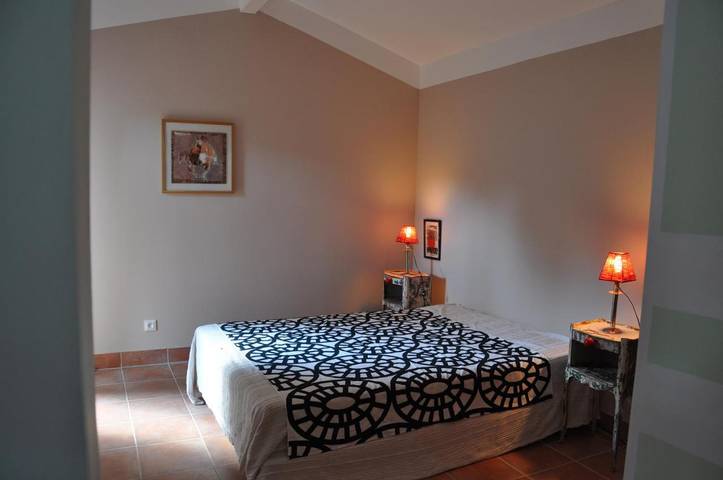 Location de vacances pour 3 personnes, avec jardin dans Cabasson - 3