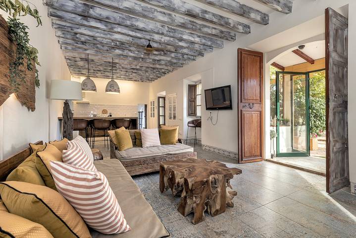 Belle villa familiale avec piscine près de Palma de Majorque in Establiments, Palma de Majorque
