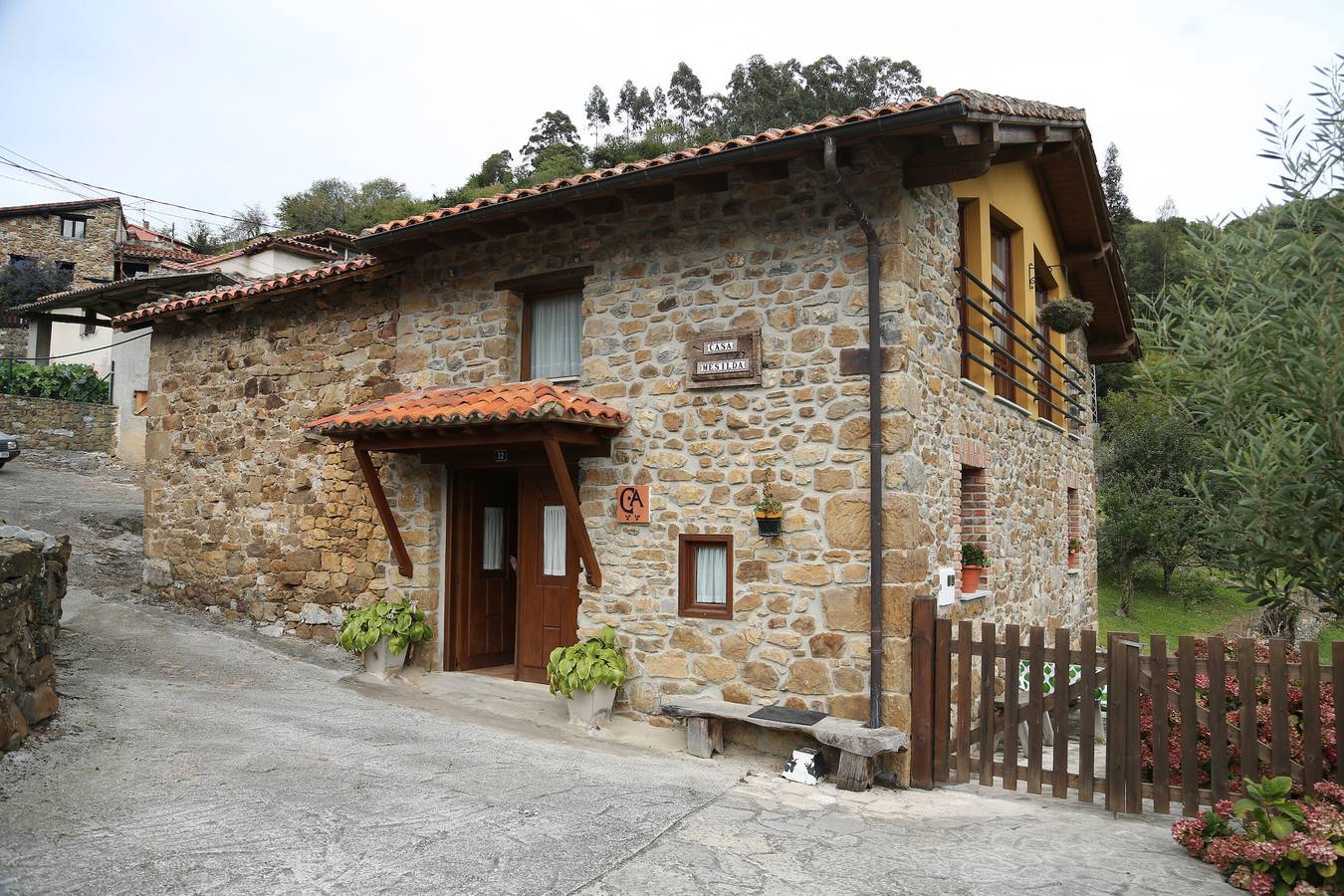 Casa di campagna 'Mesilda' con vista sulle montagne, terrazza privata e balcone in Penamellera Baja, Sierra del Cuera