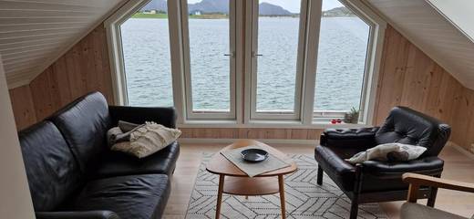Ferienhaus für 6 Personen, mit Terrasse und Sauna sowie Ausblick auf den Lofoten