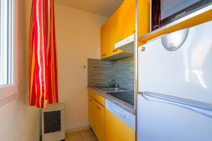 Location de vacances pour 6 personnes, avec piscine ainsi que jardin et terrasse, animaux acceptés à Belgodère - 4