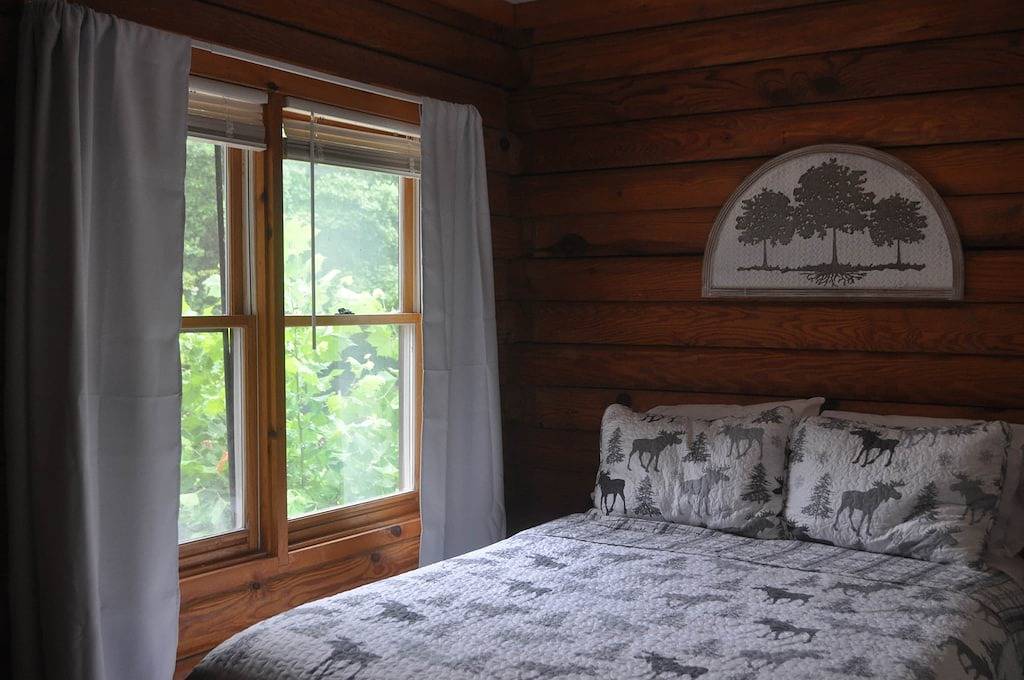 Log Cabin 2 at Osborn Boat Ramp on Patoka Lake in Patoka Lake