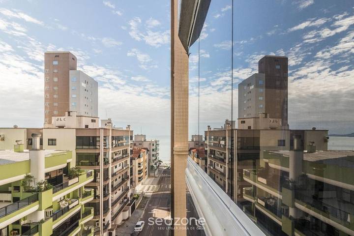 Apartamento para 6 personas, con balcón en Meia Praia (Santa Catarina)