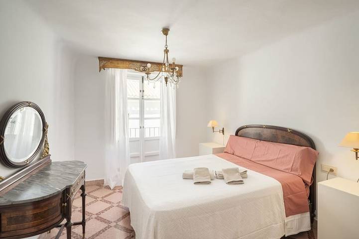 Luxushaus in Íllora - 6 Schlafzimmer, Terrasse, WLAN in Illora, Granada Provinz