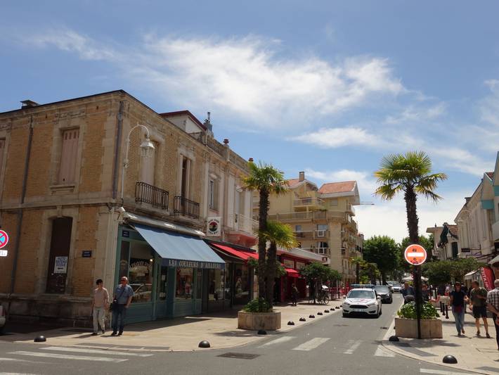 Gîte pour 4 personnes, avec terrasse dans Office De Tourisme D Arcachon - 2