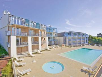 Gîte pour 4 personnes, avec balcon/terrasse et piscine, animaux acceptés dans Plage Tres-Cadec