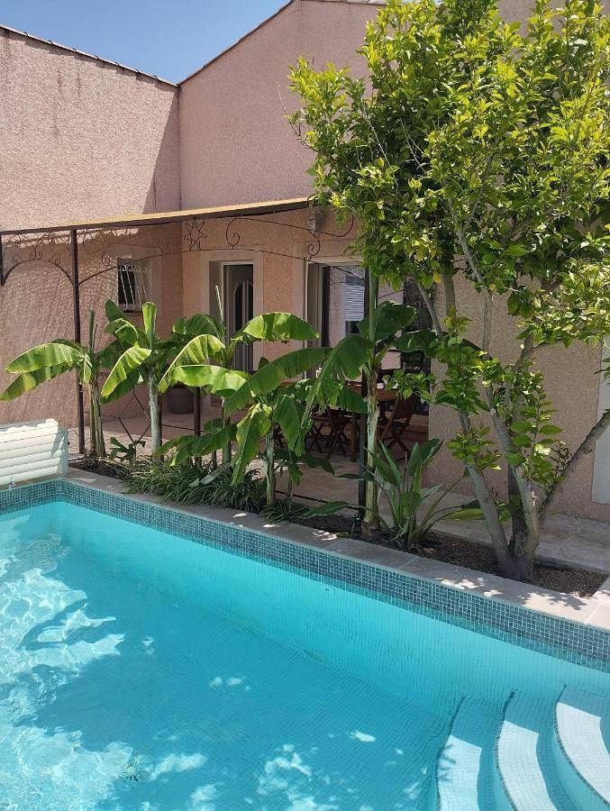 Location de vacances pour 6 personnes, avec piscine et jardin à Florensac - 2