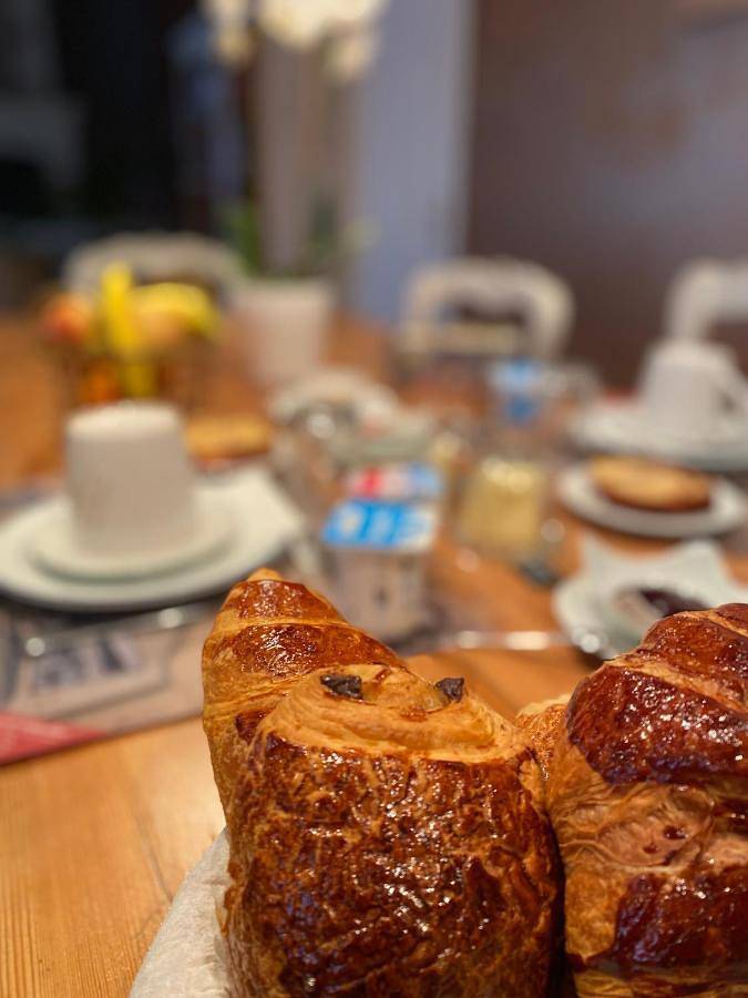 Le Clos de la Barre - Maison de charme au calme -à 10 min des plages du Débarquement - petit-déjeuner maison in Basly, Région de Caen