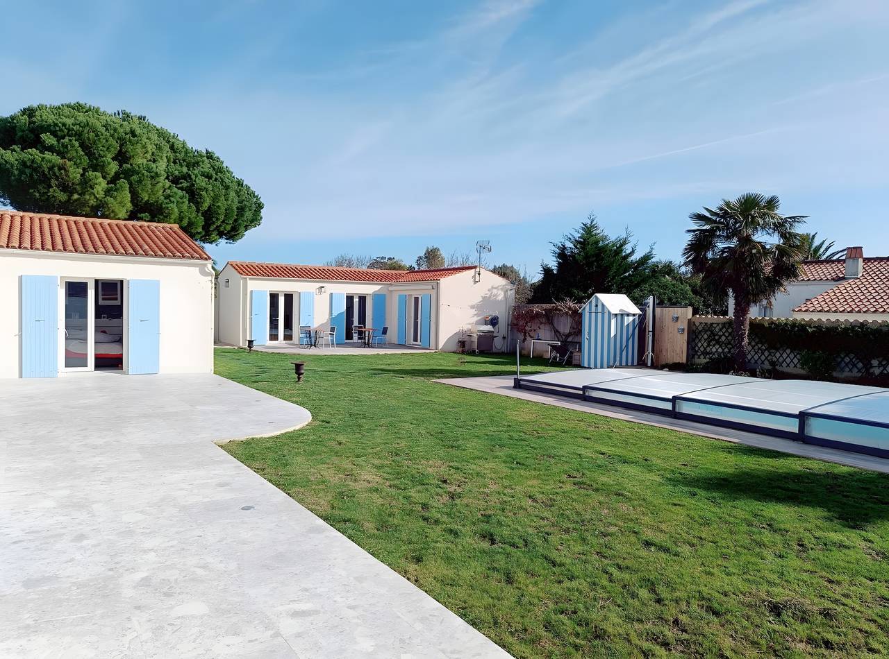 Bed & Breakfast „Suite Les Cabanes“ mit Gemeinschaftspool, Garten & Wlan in La Brée-les-Bains, Côte de Beauté