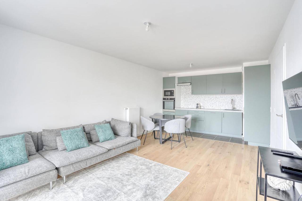 Appartement entier, C est Votre Maison in Rueil-Malmaison, Hauts-de-Seine