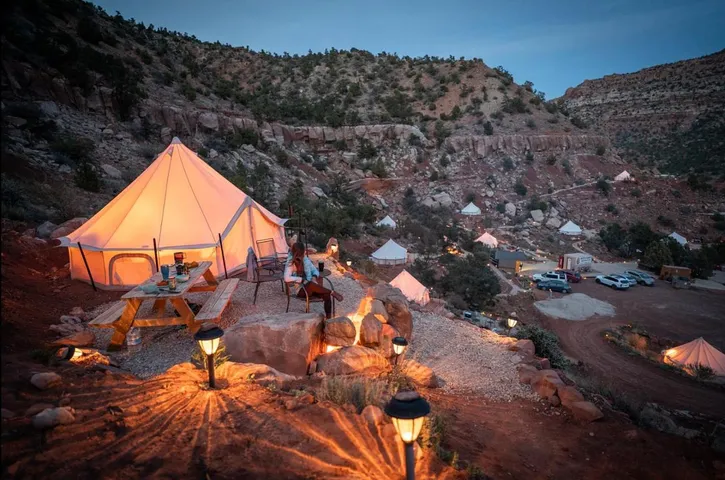 Tent for 2 people, with terrace and view - 1