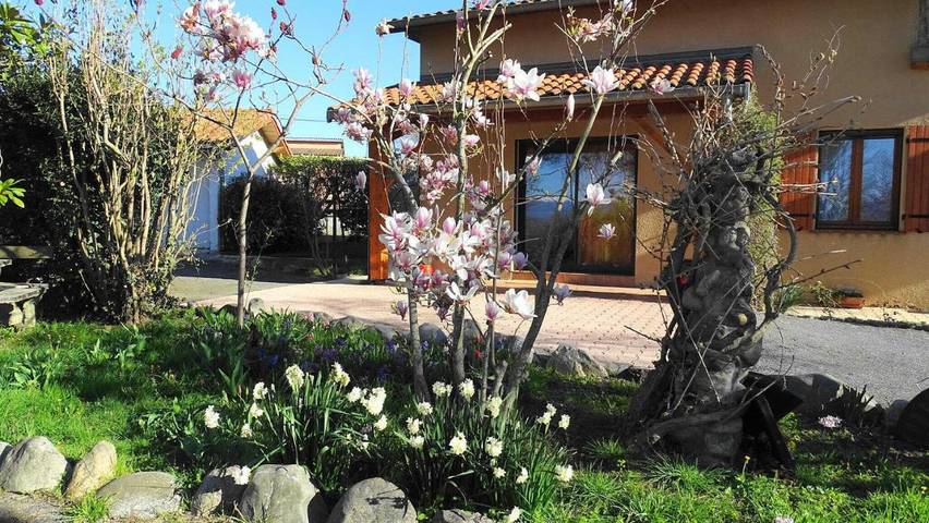 Location de vacances pour 5 personnes, avec Terrasse et Jardin à Villeneuve-de-Rivière - 2