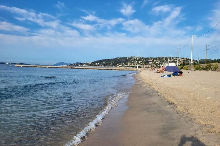 Ganze Wohnung, Juan Les Pins Studio 30 metres from the beach in Juan-les-Pins, Antibes