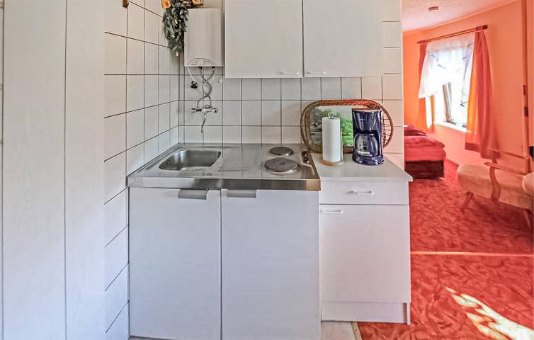 Appartement de vacances entier, Appartement en bord de mer avec parking, WiFi et TV - 600m de la plage in Gothensee, Korswandt