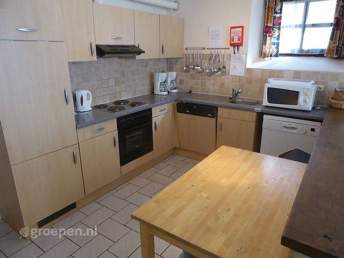 Location de vacances pour 24 personnes, avec vue sur le lac et sauna ainsi que terrasse et balcon/terrasse à Manhay - 3