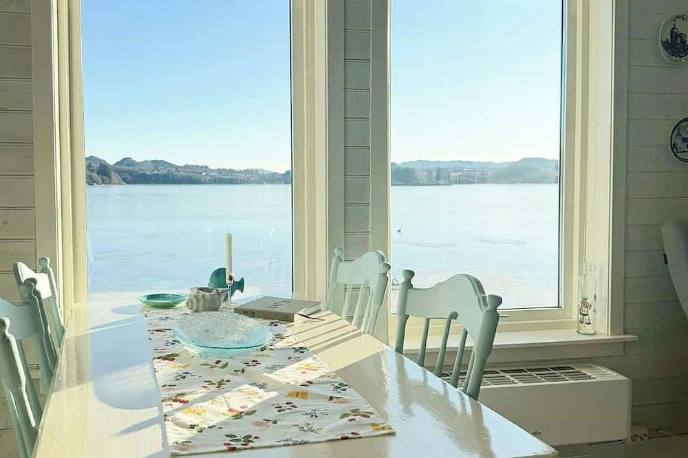 Fischerhütte mit eigenem Steg am Viksefjord in Sveio