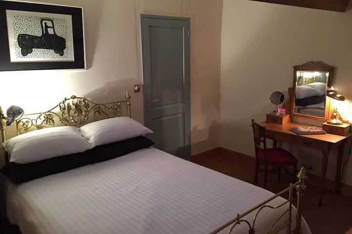Location de vacances pour 6 personnes, avec terrasse ainsi que jacuzzi et jardin à Saint-Seurin-de-Prats - 4