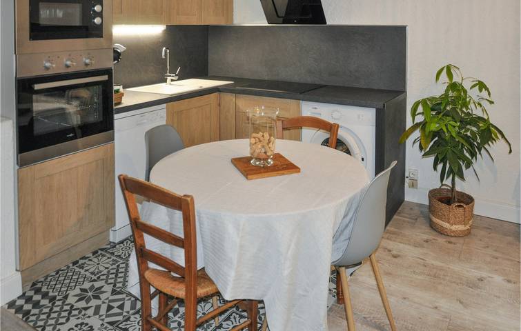Appartement de vacances entier, Appartement avec piscine près de Rustrel in Rustrel, Parc naturel régional du Luberon