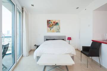 Gîte pour 2 personnes, avec balcon et piscine à Tel Aviv