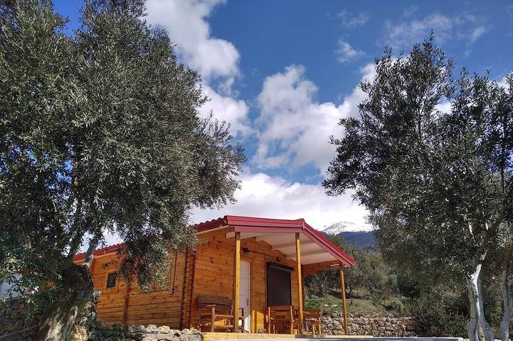 Gîte pour 4 personnes, avec terrasse et jardin