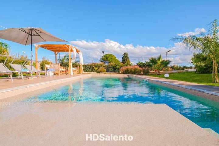 Gîte pour 12 personnes, avec jardin et piscine, animaux acceptés à Specchia - 4