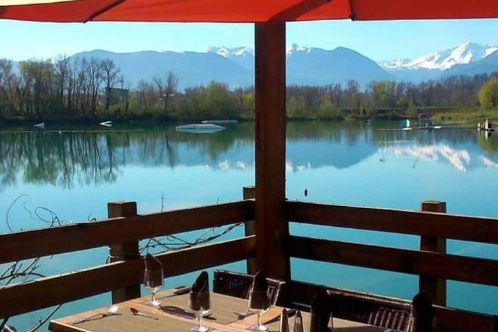 Gîte pour 6 personnes, avec terrasse à Baudreix - 3
