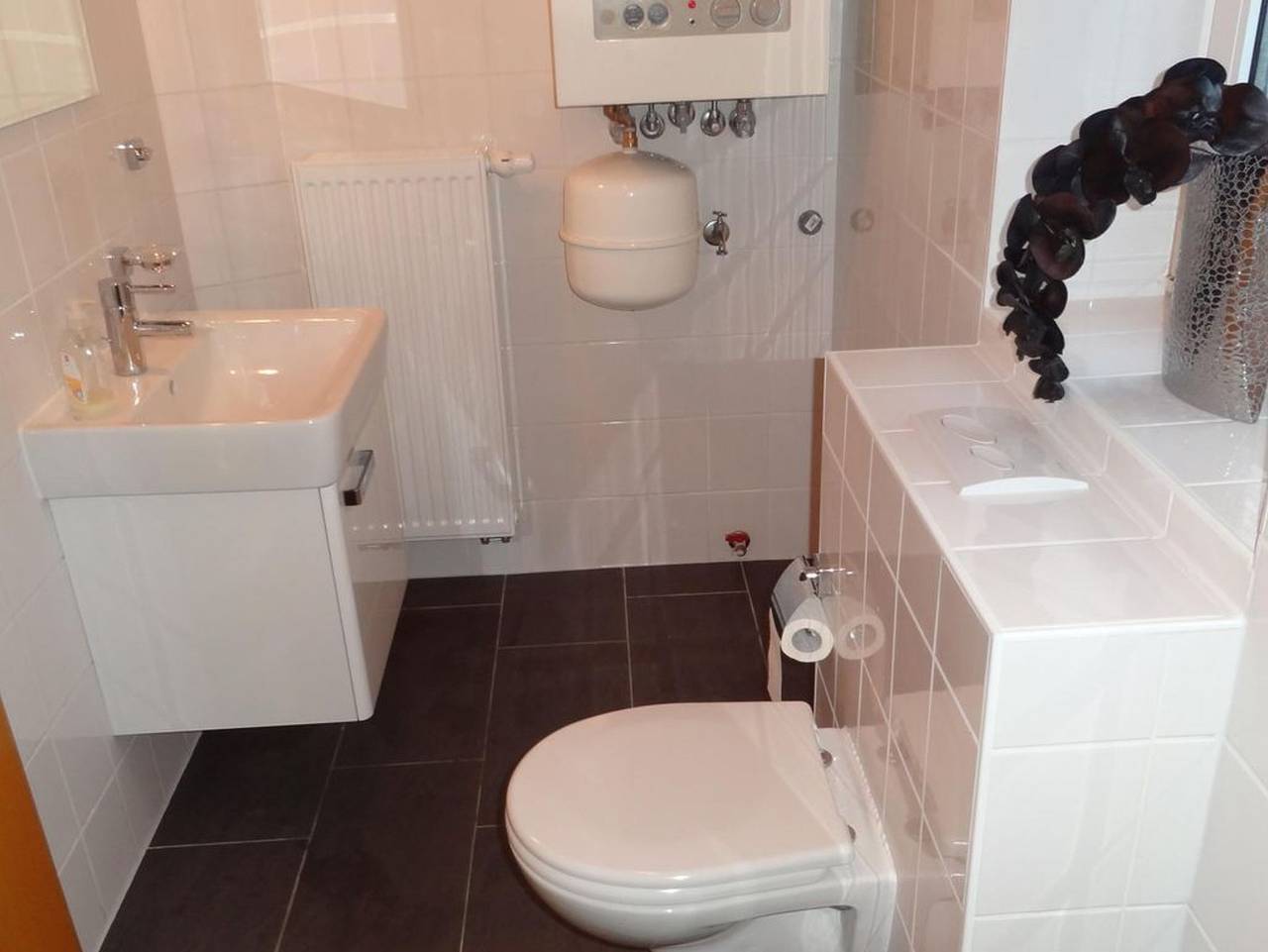 Bernd Bahde, Ferienhaus - Ferienhaus, Dusche, Wc, 2 Schlafräume in Aurich, Landkreis Aurich