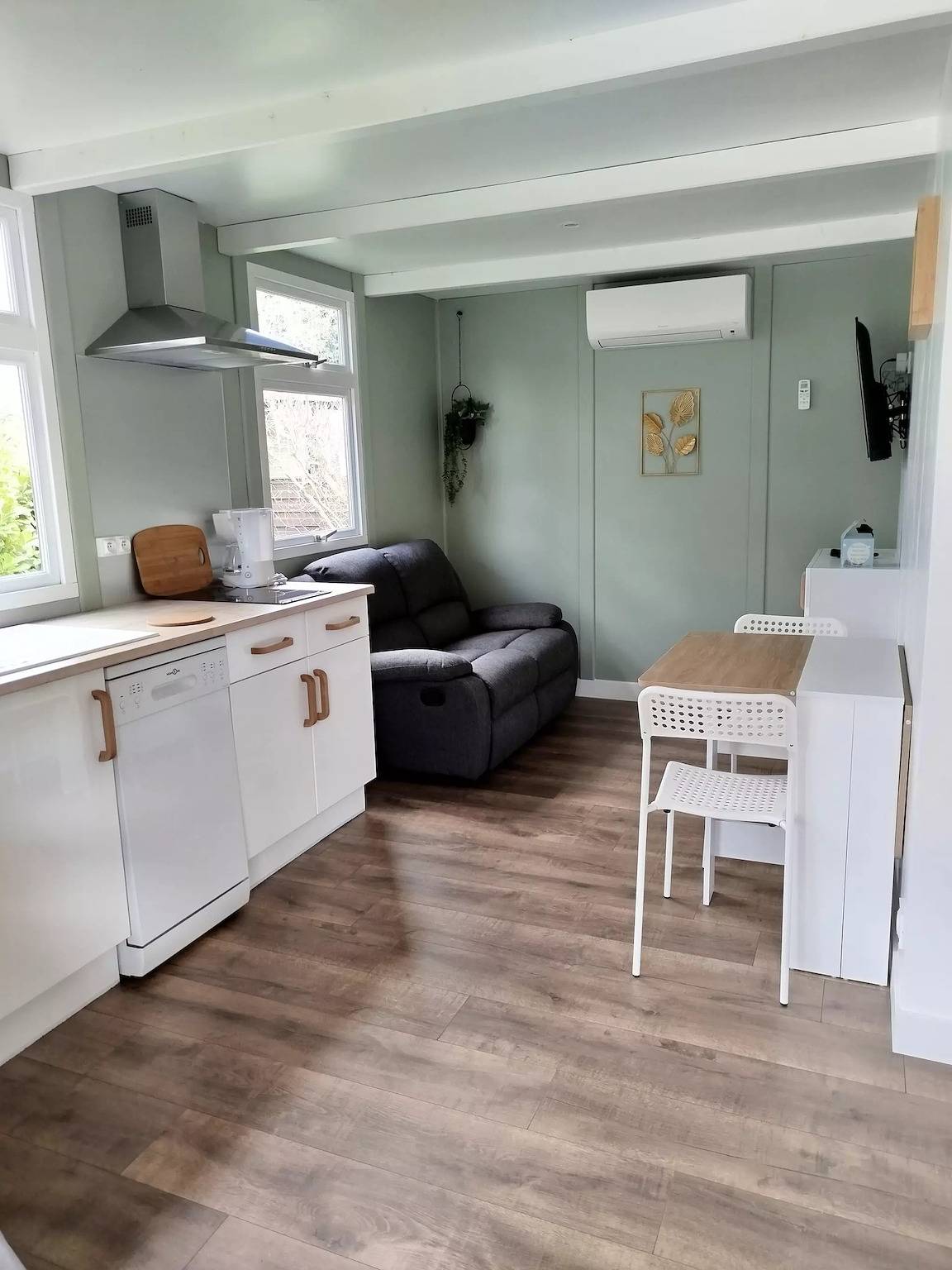 Chalet 20m² - 1 chambre - Climatisé 2 personnes in Noves, Région d'Arles