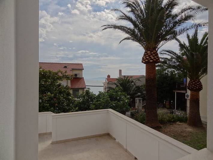 Ferienwohnung für 4 Personen, mit Balkon/Terrasse in Banjol
