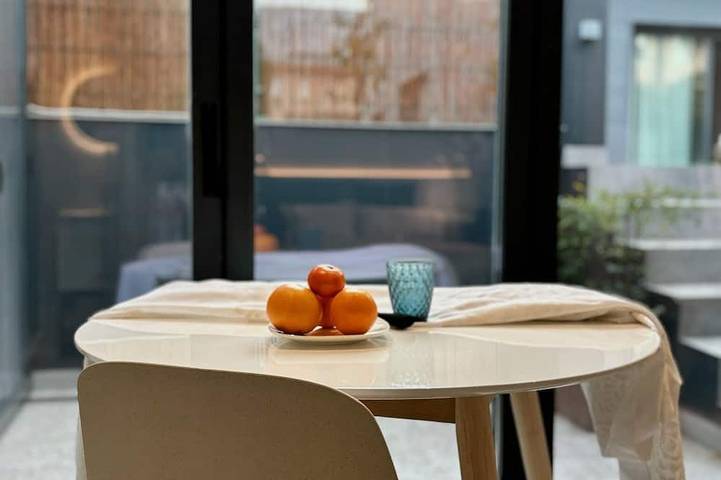 Gîte pour 2 personnes, avec Terrasse ainsi que Jardin et Piscine à Fuenlabrada