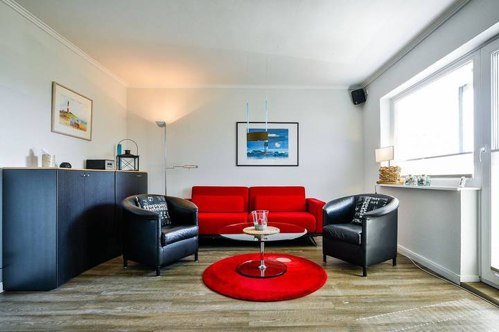 Ganze Wohnung, Helle zwei Zimmer Wohnung mit Balkon in ruhiger Lage von Hörnum. in Hörnum, Sylt