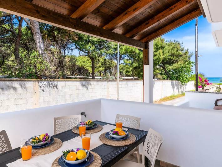 Gîte pour 4 personnes, avec jardin dans Specchiolla